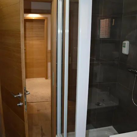 Hotel Slovenj Gradec 2*